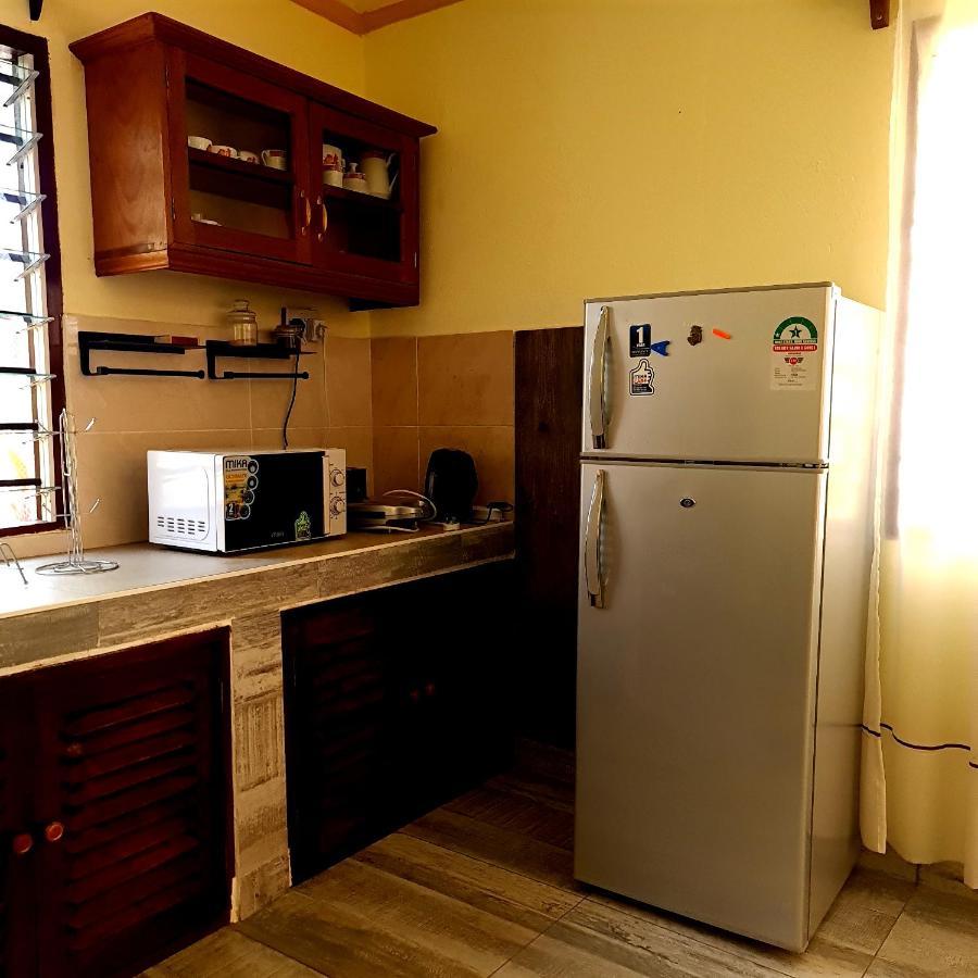 Apartmenthaus Salama Villen In Diani Диани-Бич Экстерьер фото